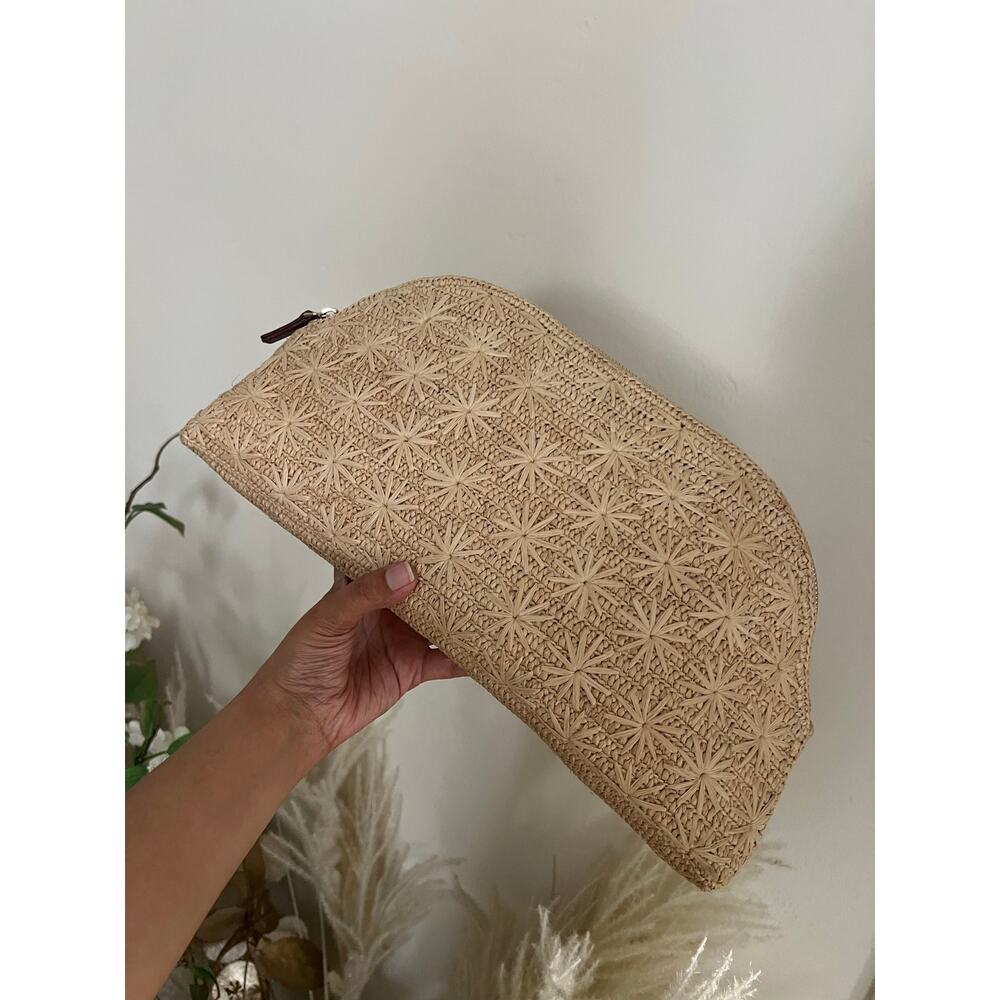 La Maille Sezane Simona Pouch in Natural Raffia Embroidery✨ - Picture 5 of 9